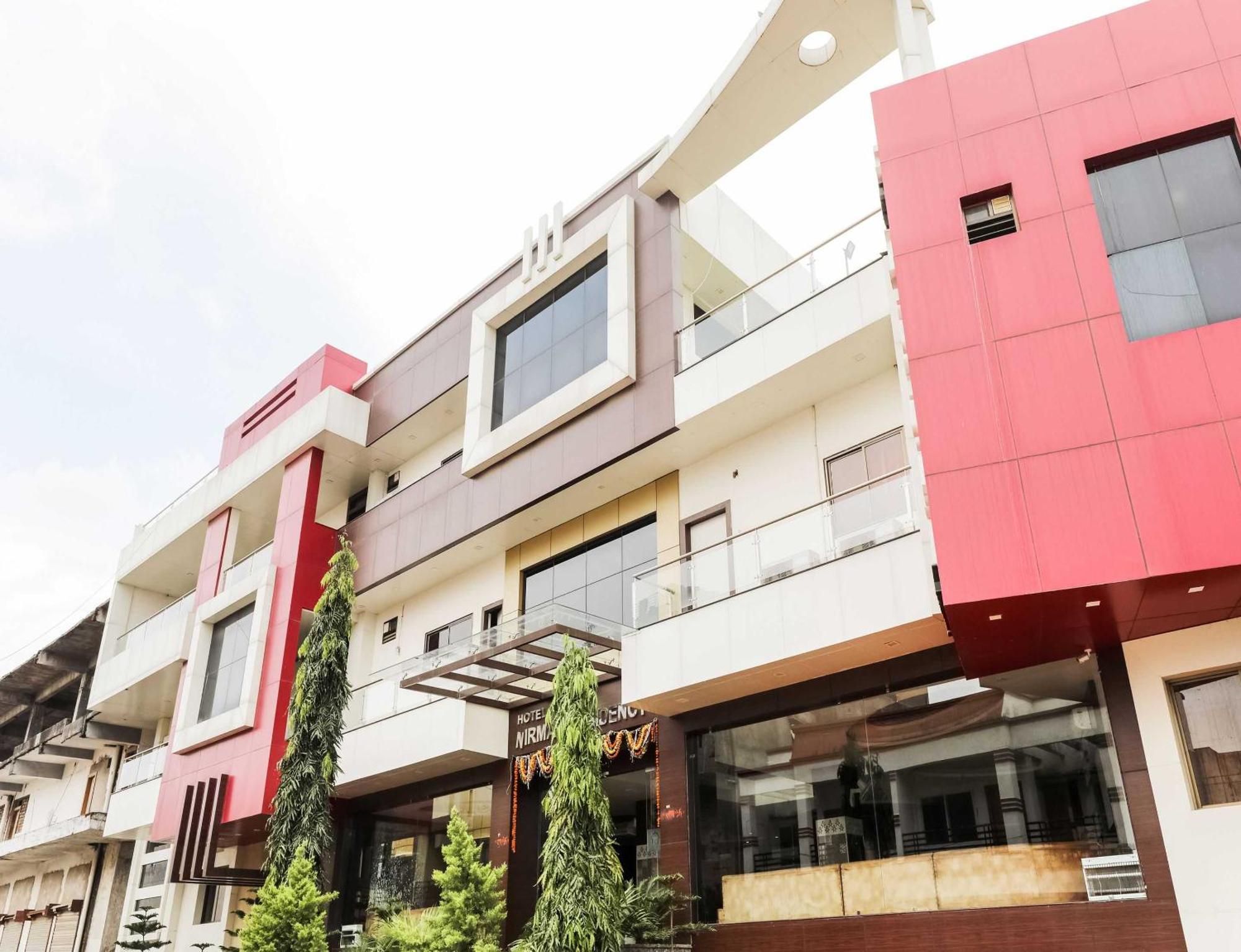 Super Townhouse Lalghati Near Airport Bhopal Dış mekan fotoğraf