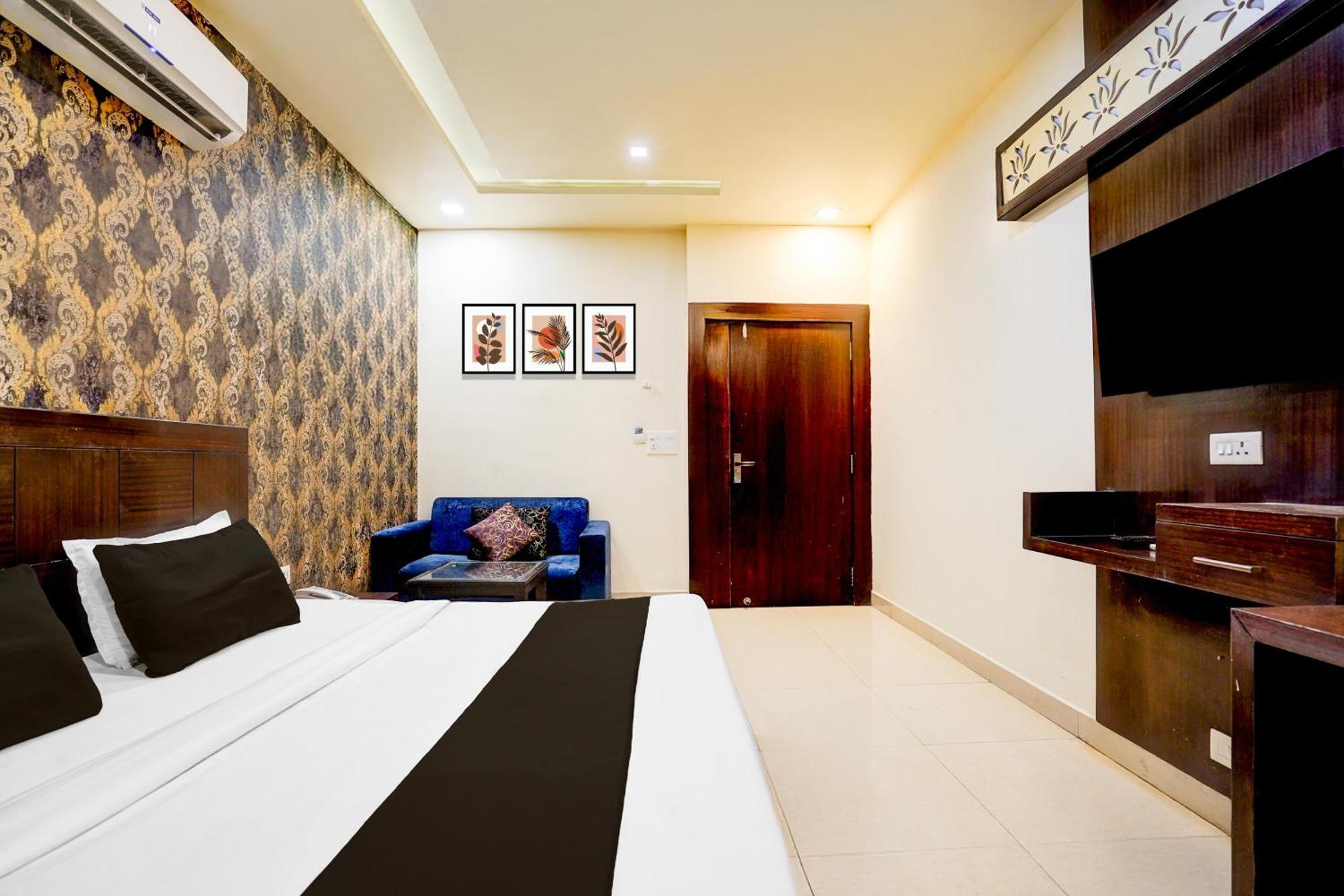 Super Townhouse Lalghati Near Airport Bhopal Dış mekan fotoğraf