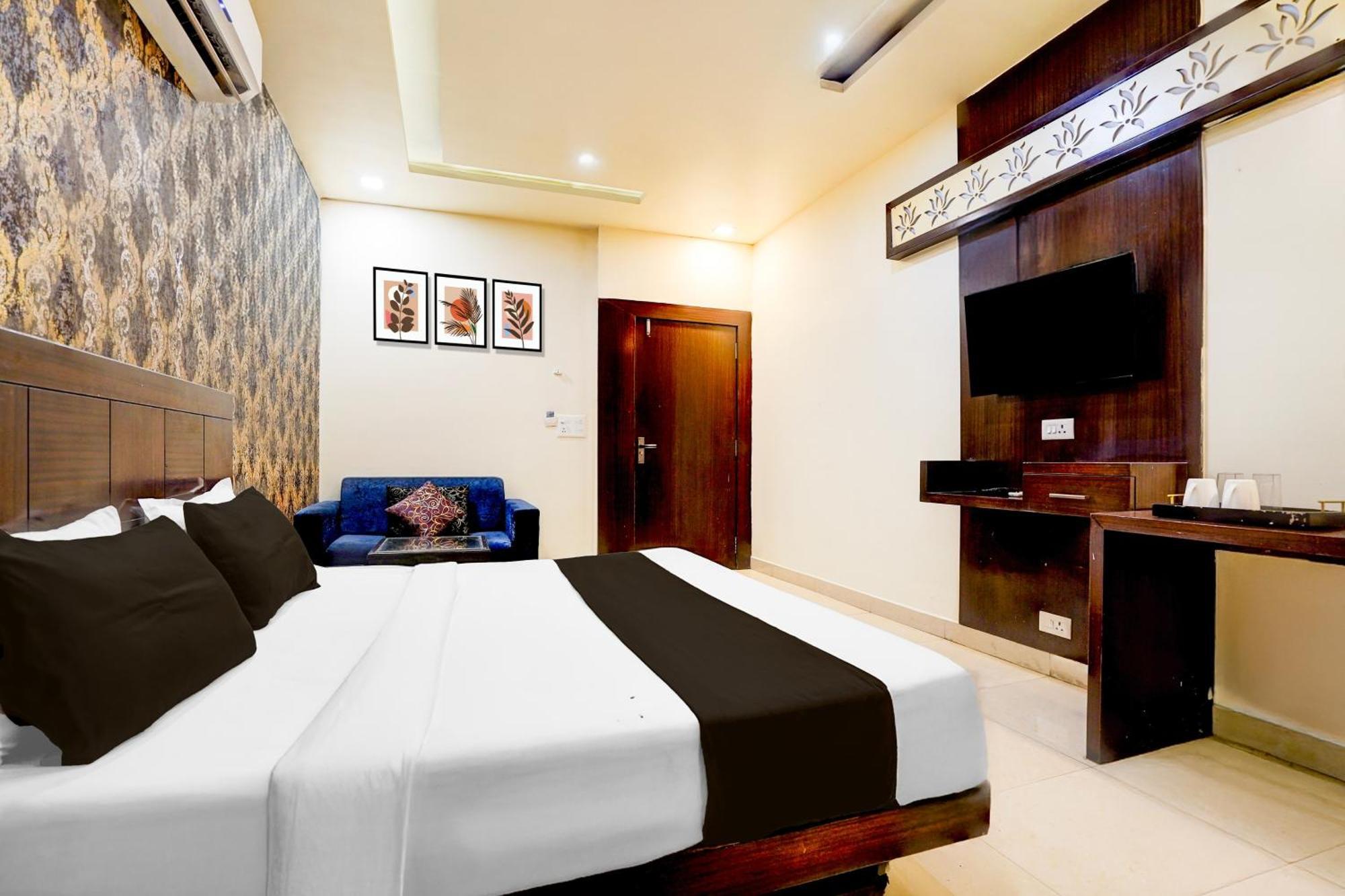 Super Townhouse Lalghati Near Airport Bhopal Dış mekan fotoğraf