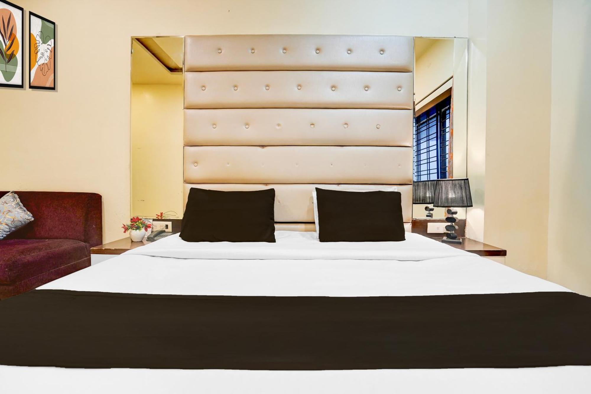Super Townhouse Lalghati Near Airport Bhopal Dış mekan fotoğraf