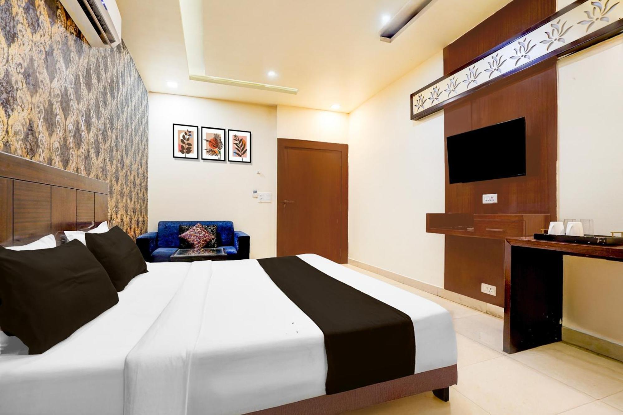 Super Townhouse Lalghati Near Airport Bhopal Dış mekan fotoğraf
